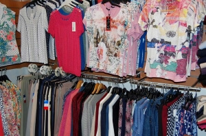 Vêtements des femmes à Bourgogne